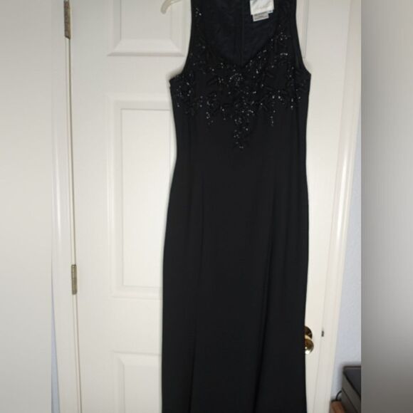 Michaelangelo 14 Black Beaded Embroidered Sleeveless Lined Party Maxi Dress. - Picture 1 of 10